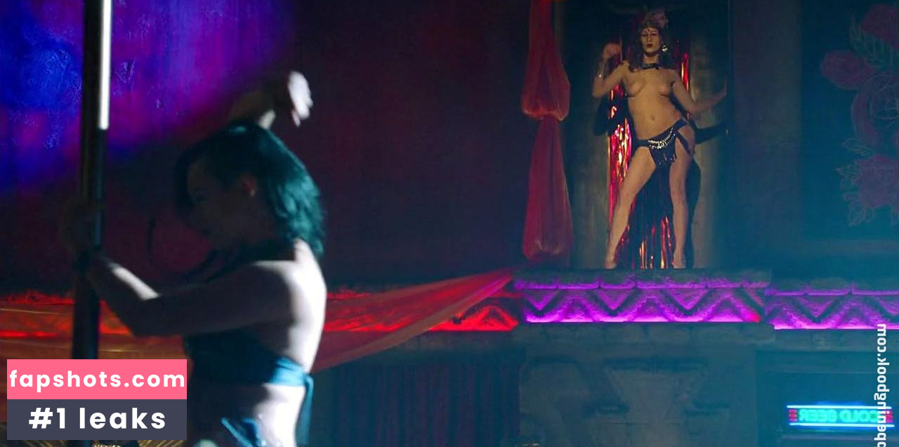 Amanda Moreno gallery photo #33