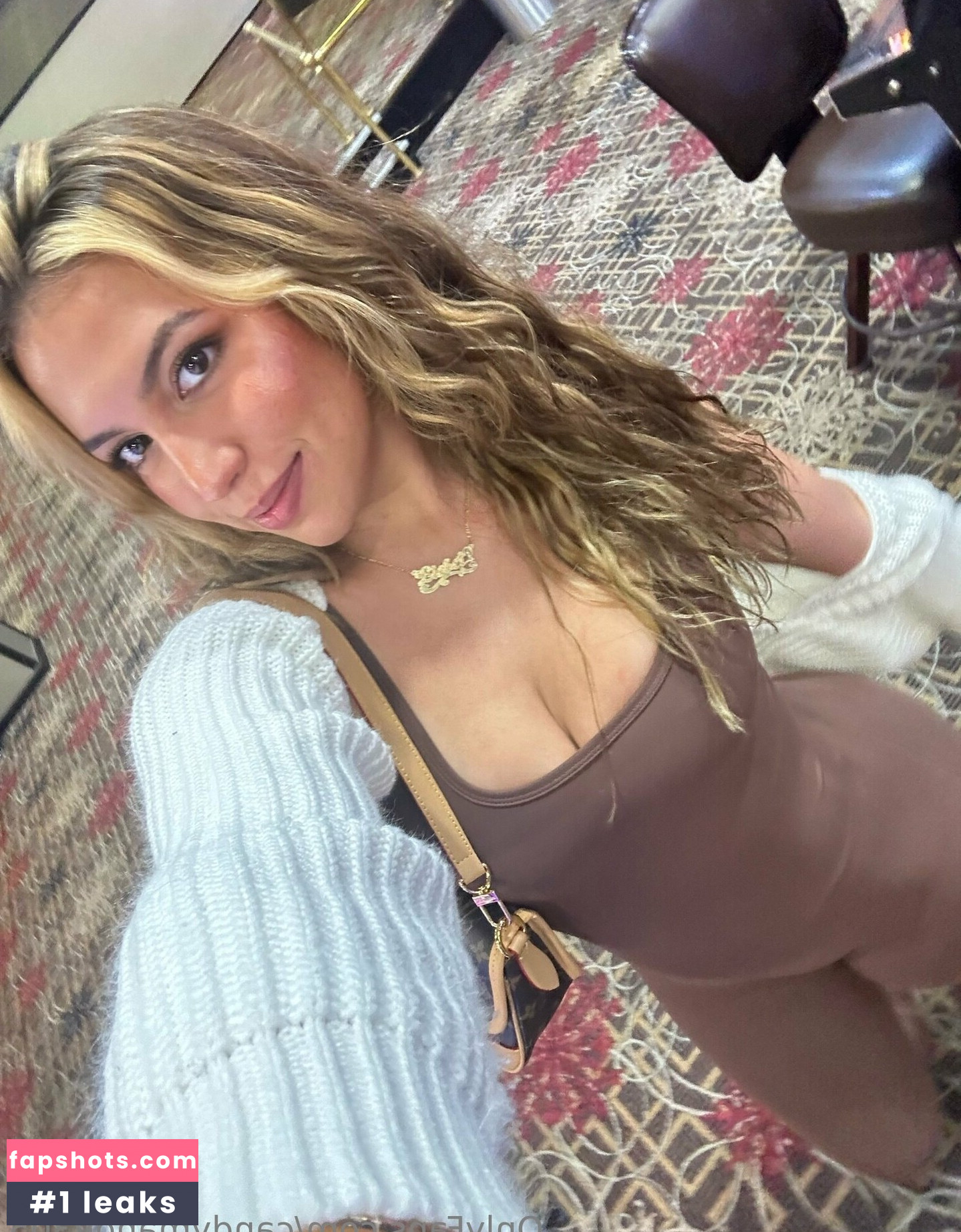 Amanda gallery photo #9