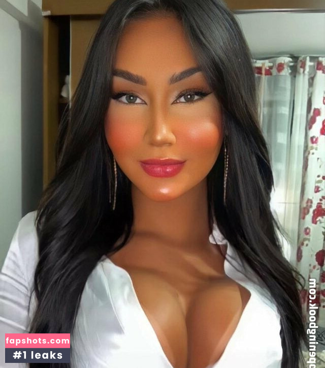 Amanda Pavanelli gallery photo #4