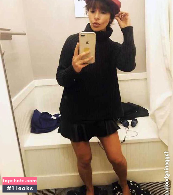 Amanda Pilke gallery photo #40