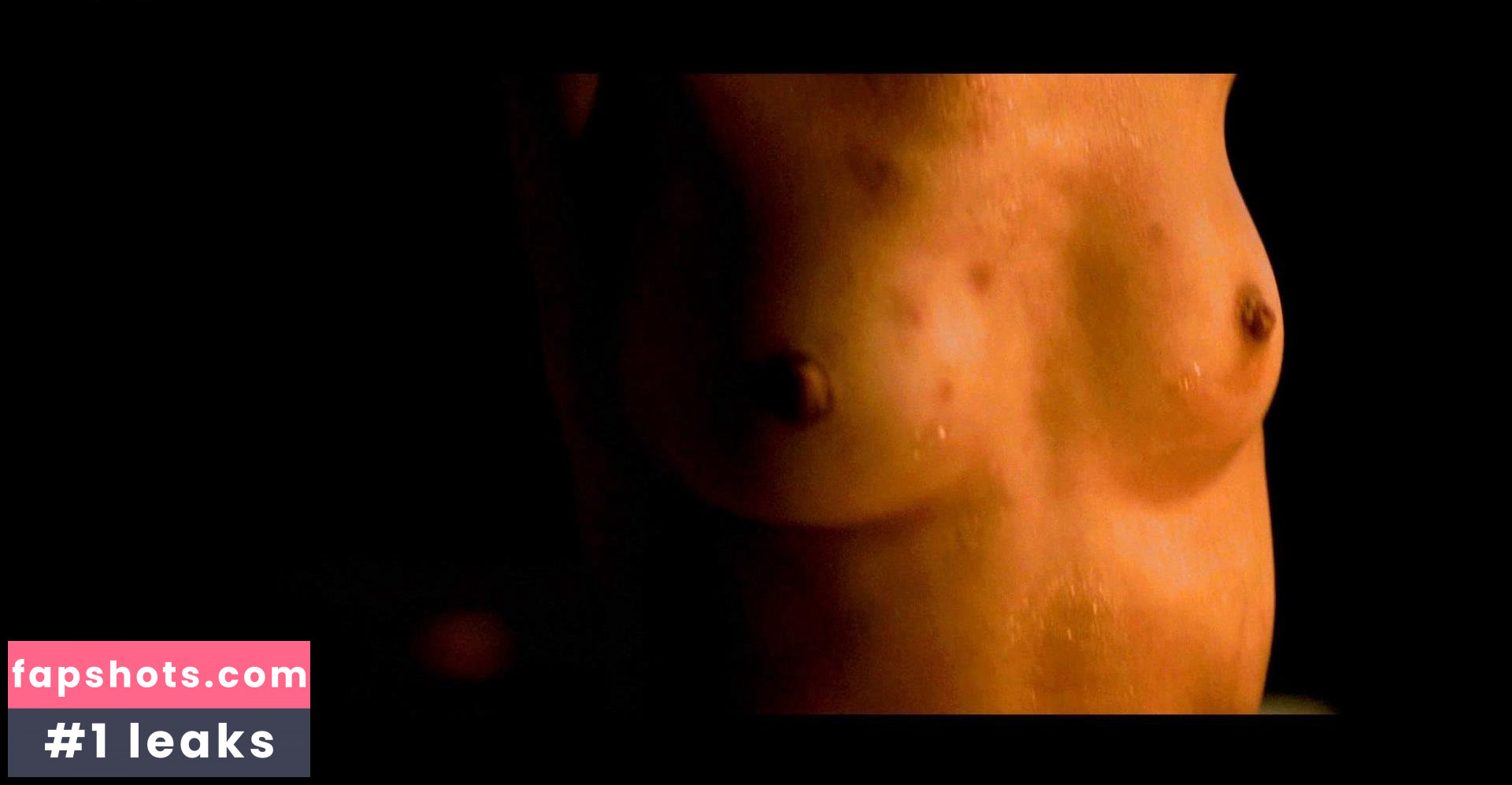 Amanda Pilke gallery photo #80