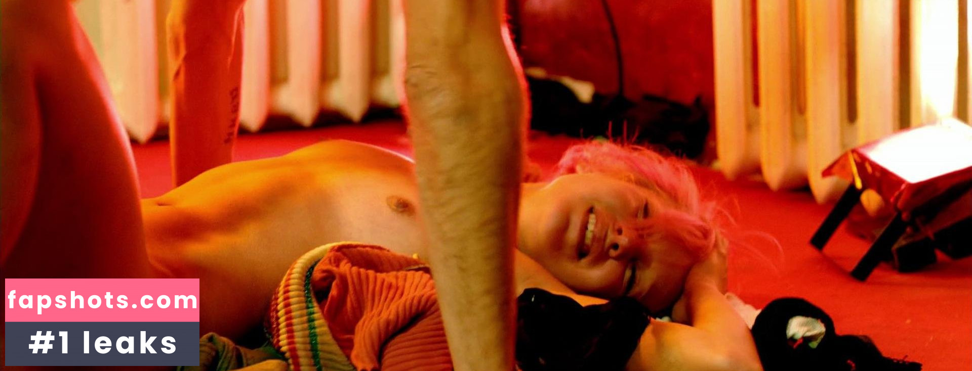 Amanda Pilke gallery photo #83