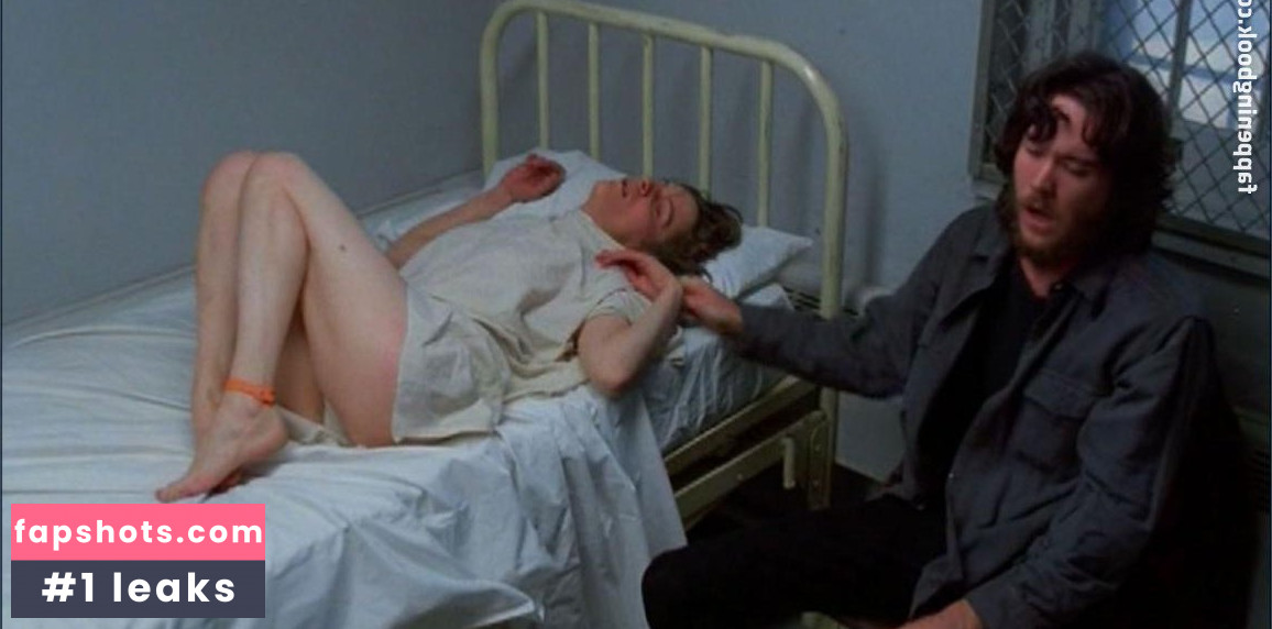 Amanda Plummer gallery photo #21