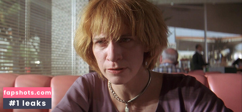 Amanda Plummer gallery photo #4