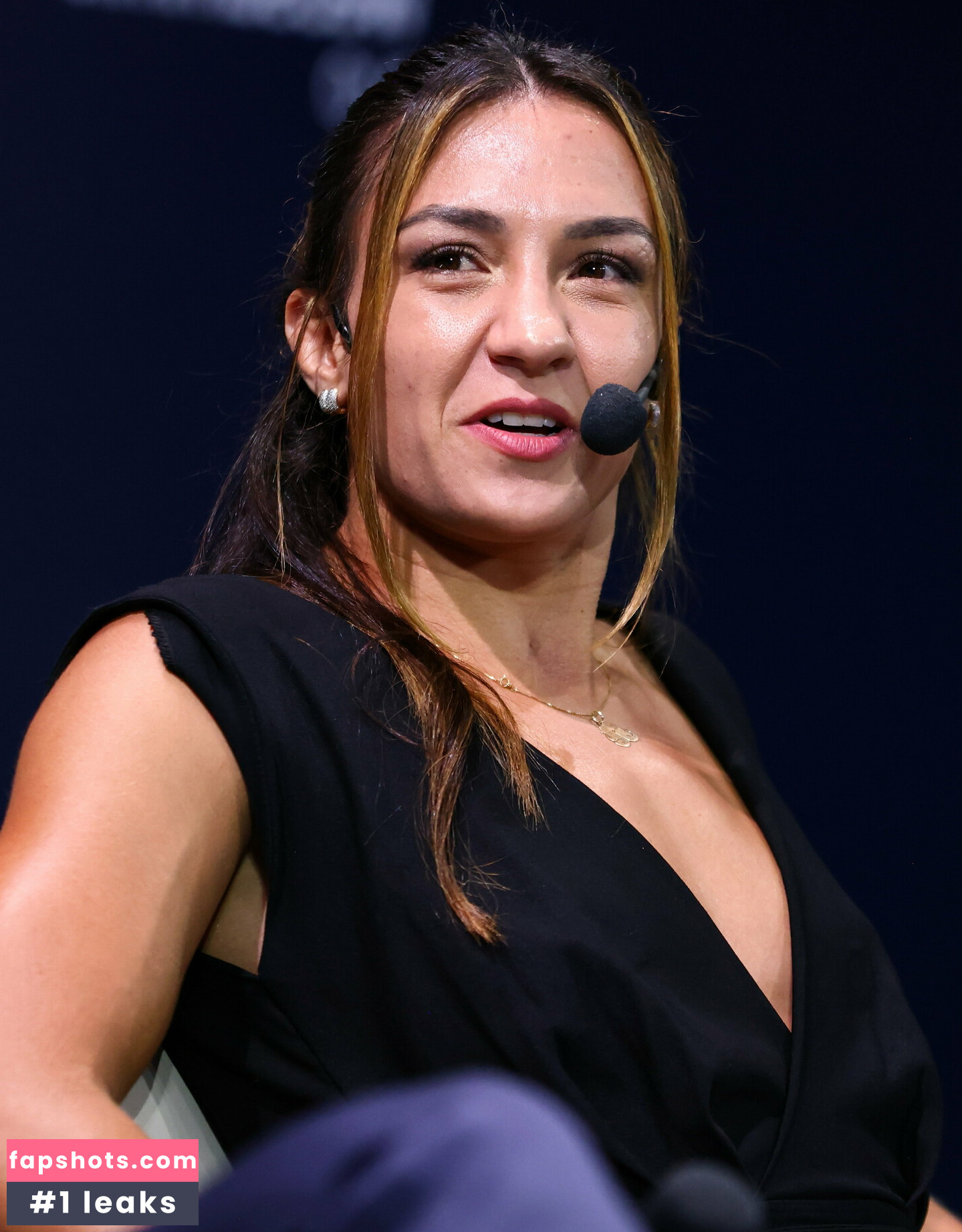 Amanda Ribas gallery photo #22