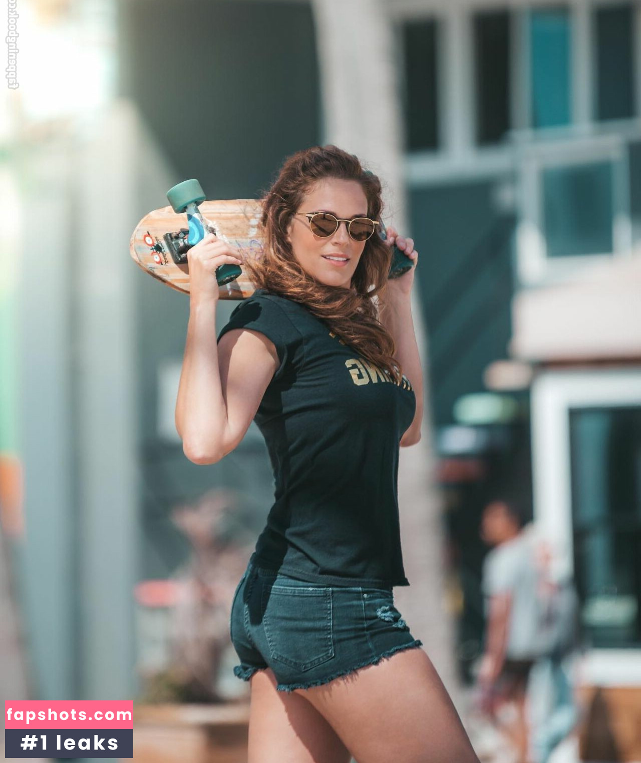 Amanda Righetti gallery photo #29