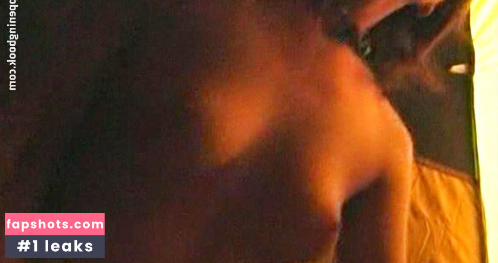 Amanda Simmons nude babe gallery