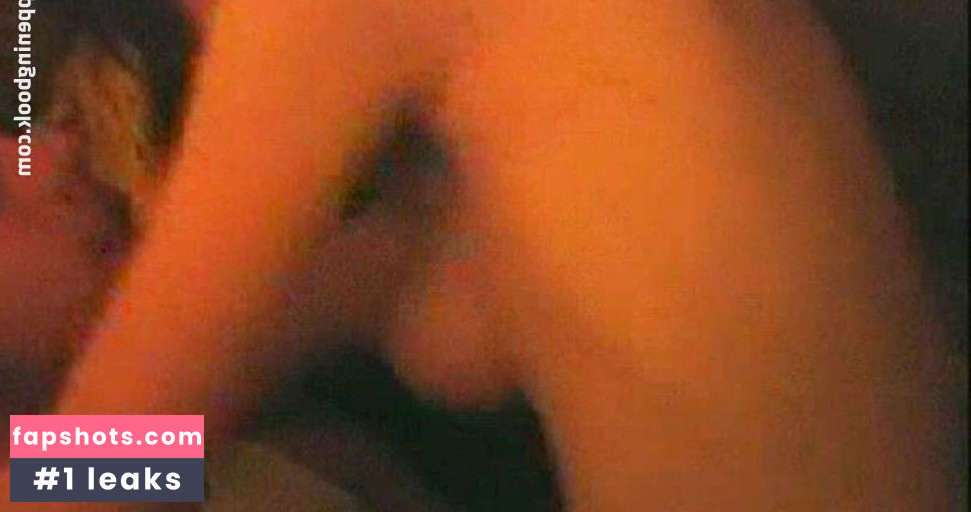 Amanda Simmons gallery photo #3