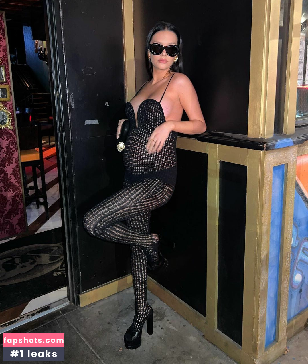 Amanda Steele gallery photo #44