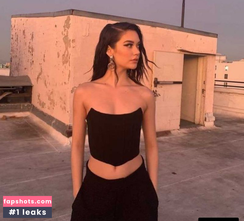 Amanda Steele gallery photo #53