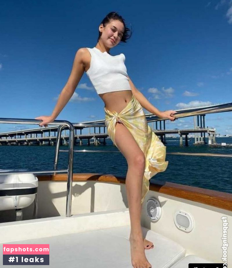 Amanda Steele gallery photo #62