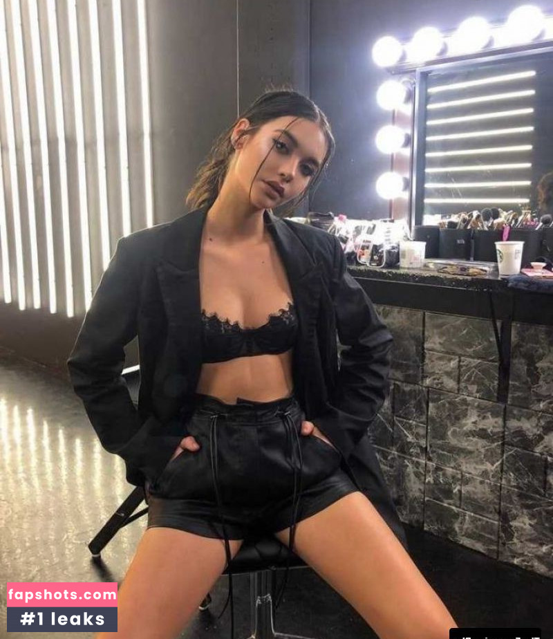 Amanda Steele gallery photo #71