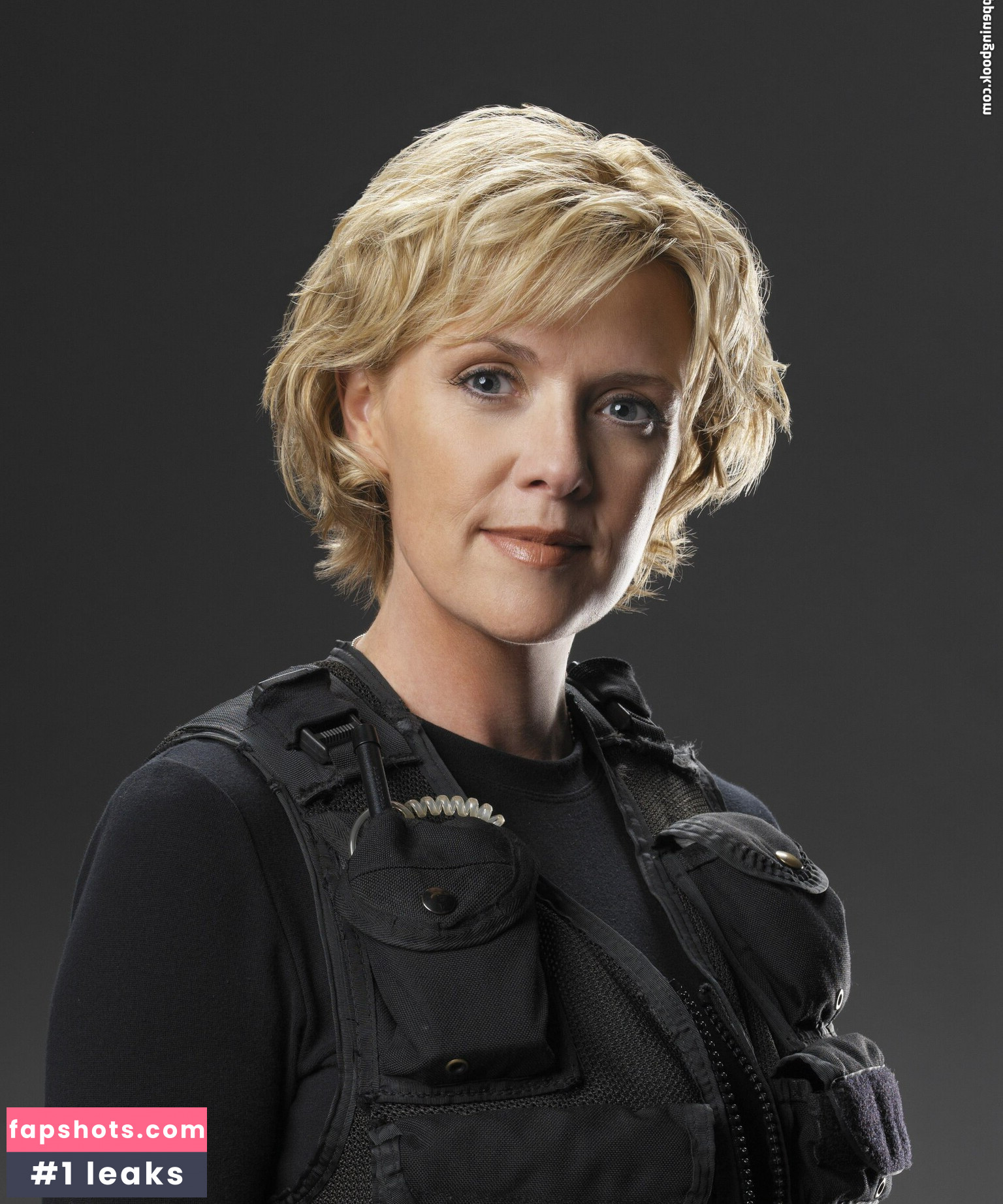 Amanda Tapping gallery photo #14