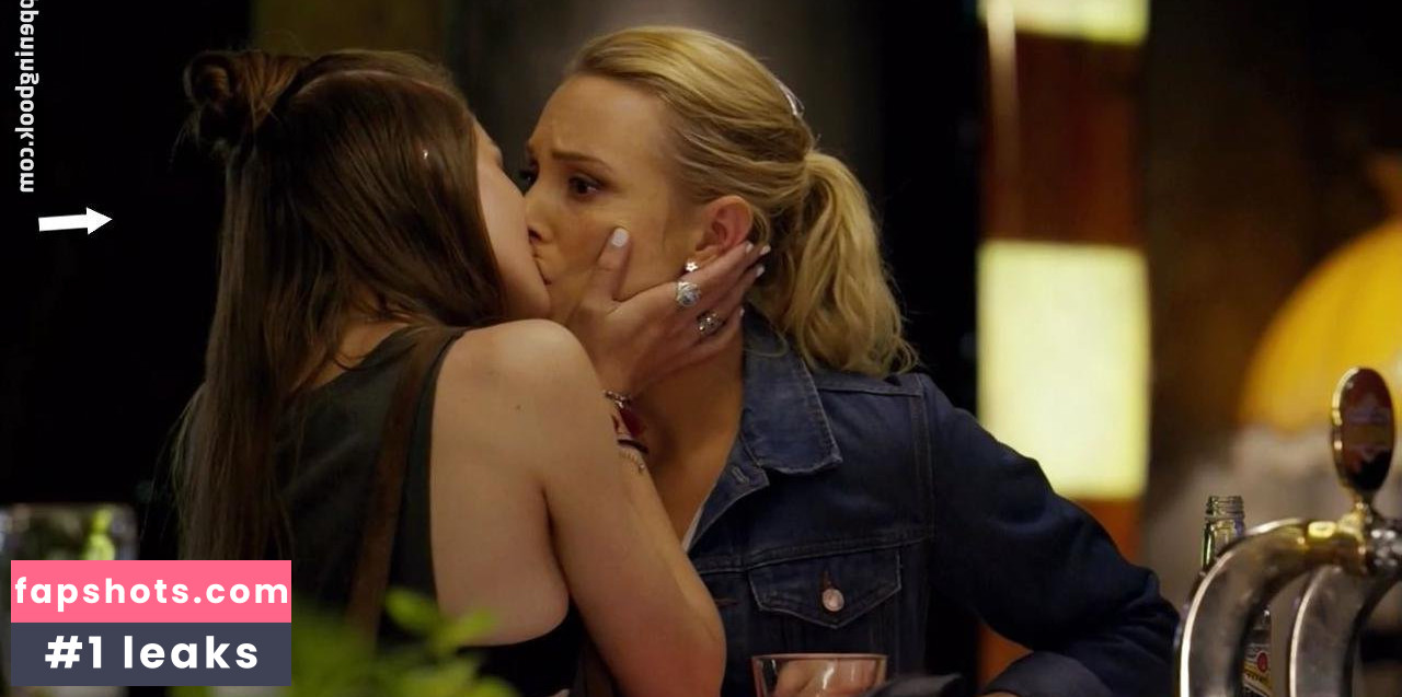 Amanda Tito gallery photo #5