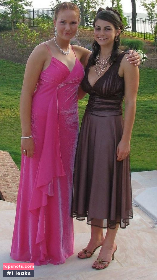 Amanda Wenk gallery photo #14