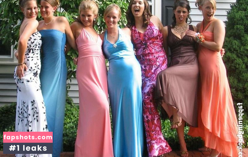 Amanda Wenk gallery photo #16