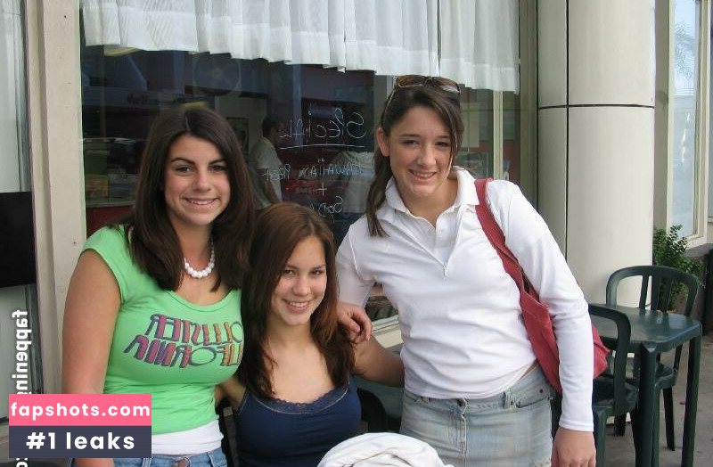 Amanda Wenk gallery photo #8