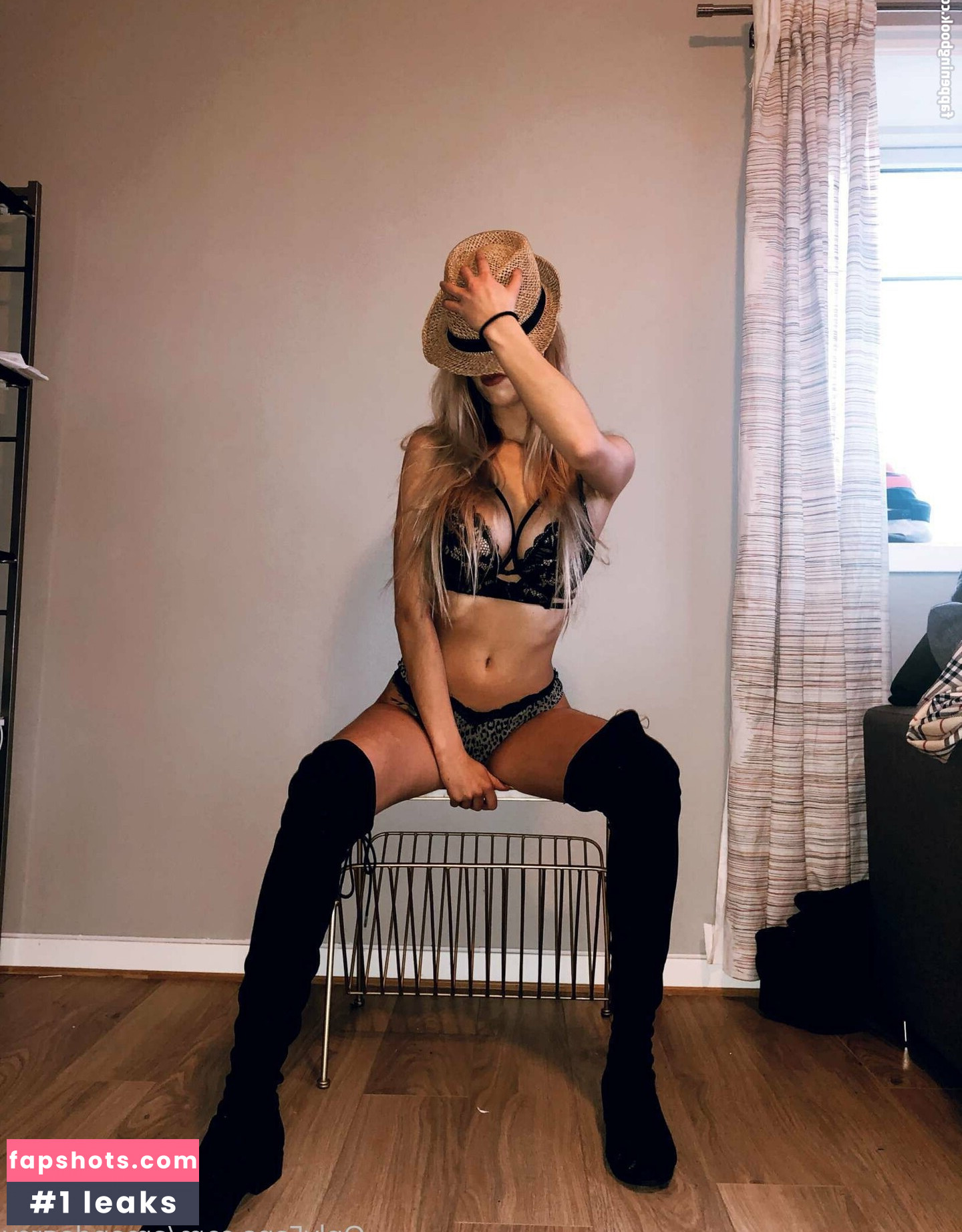 amandagrey gallery photo #9