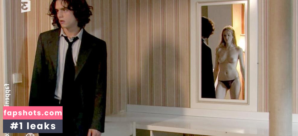 Amandine Maugy gallery photo #16