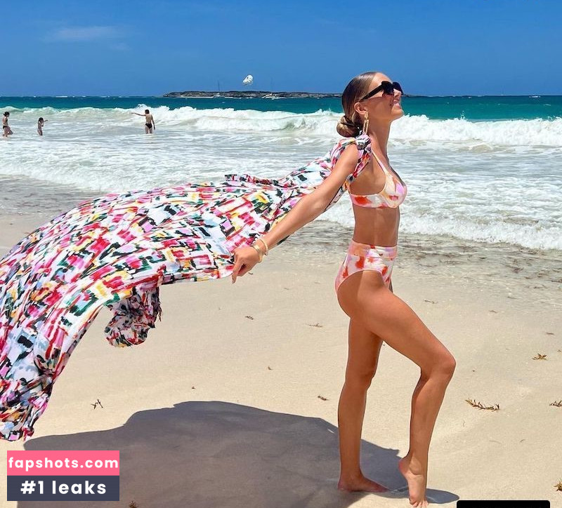 Amandine Petit Nahé úniky fotek pouze od fanoušků #46 - Fapshots