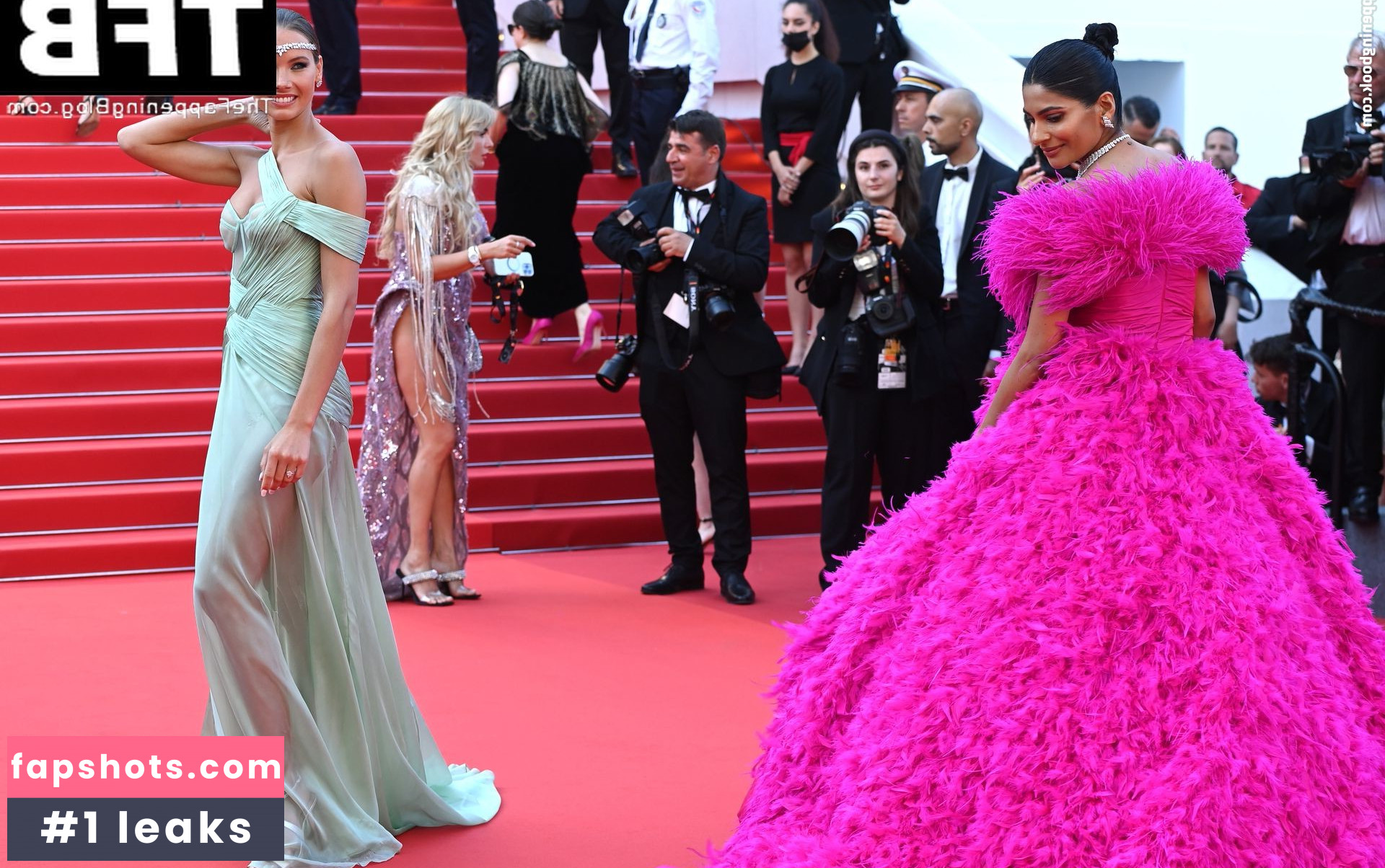 Amandine Petit Nahé úniky fotek pouze od fanoušků #74 - Fapshots