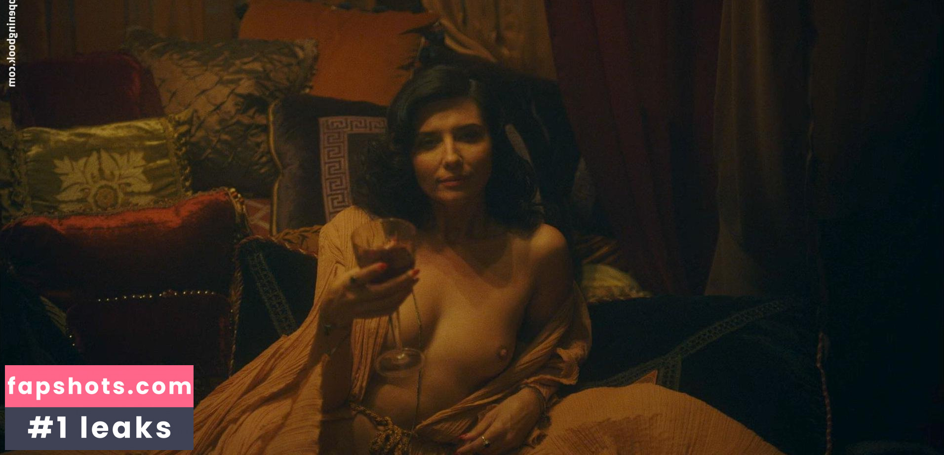 Amara Zaragoza gallery photo #24