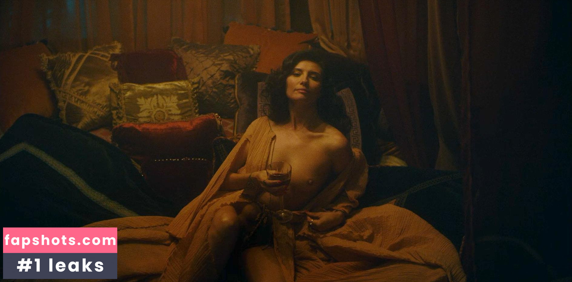 Amara Zaragoza gallery photo #30