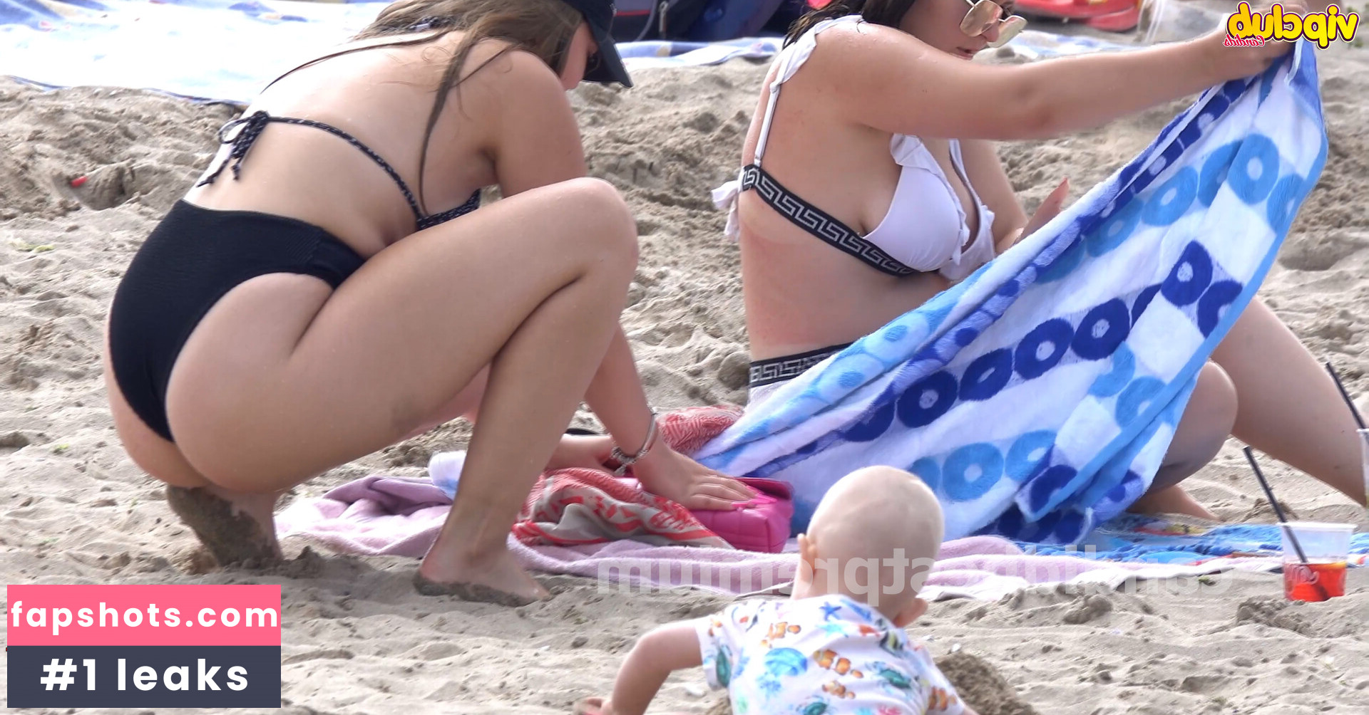 Amateur Voyeur gallery photo #114