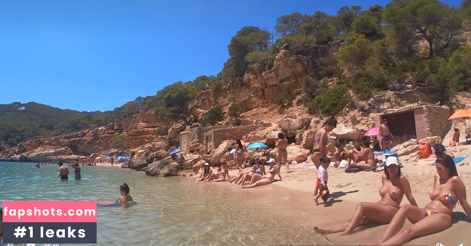 Amateur Voyeur gallery photo #73