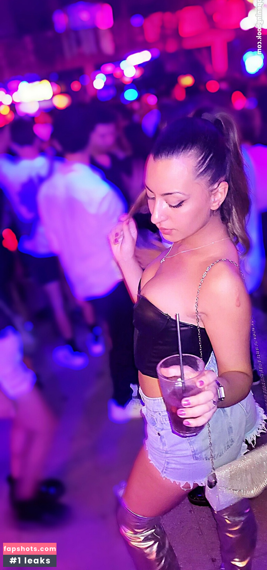 amayasornioficial Filtración Desnuda OnlyFans Foto #7 - Fapshots