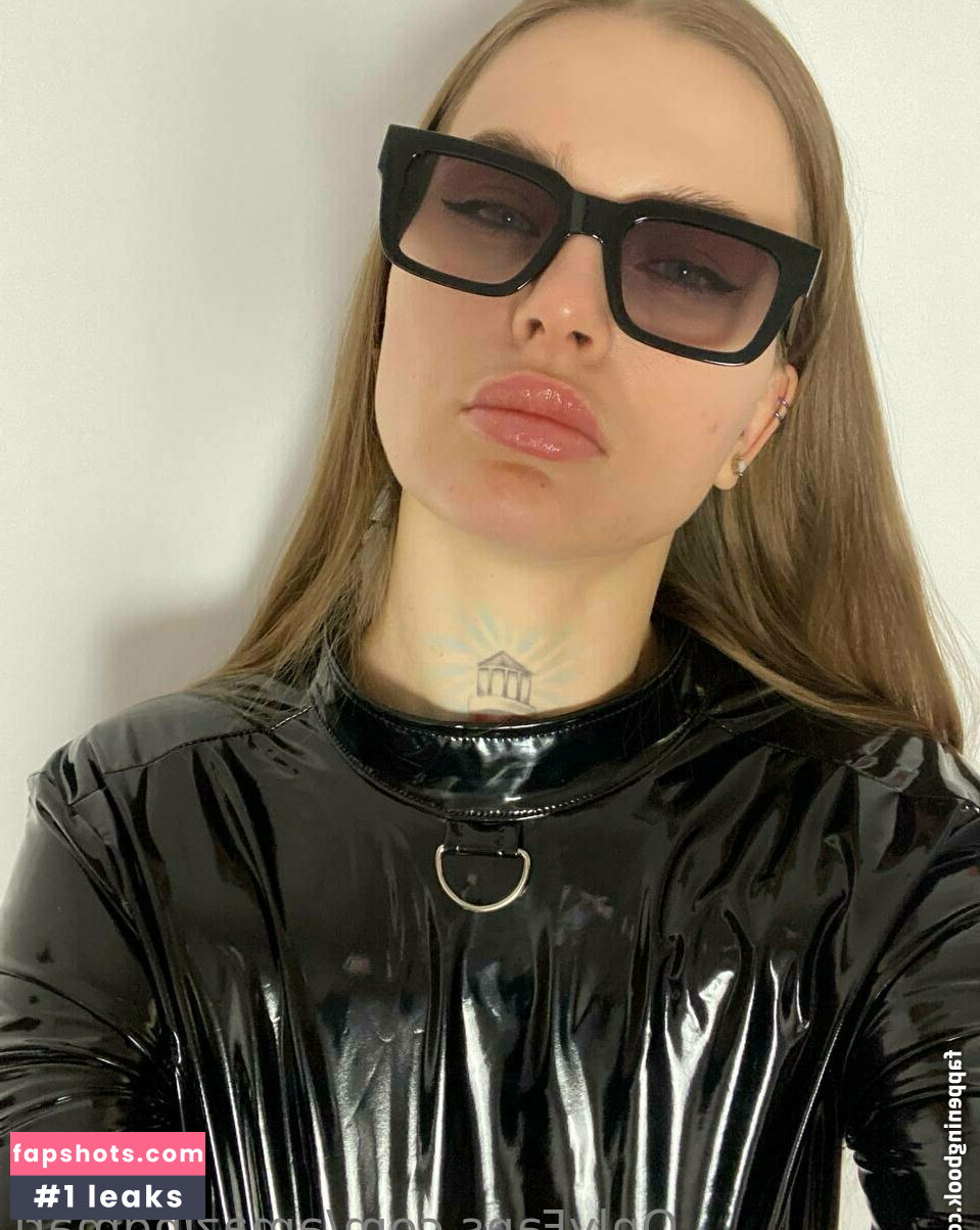 amazingmari gallery photo #2