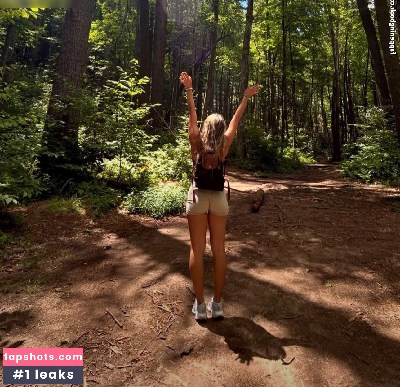 Amber Bradley gallery photo #20