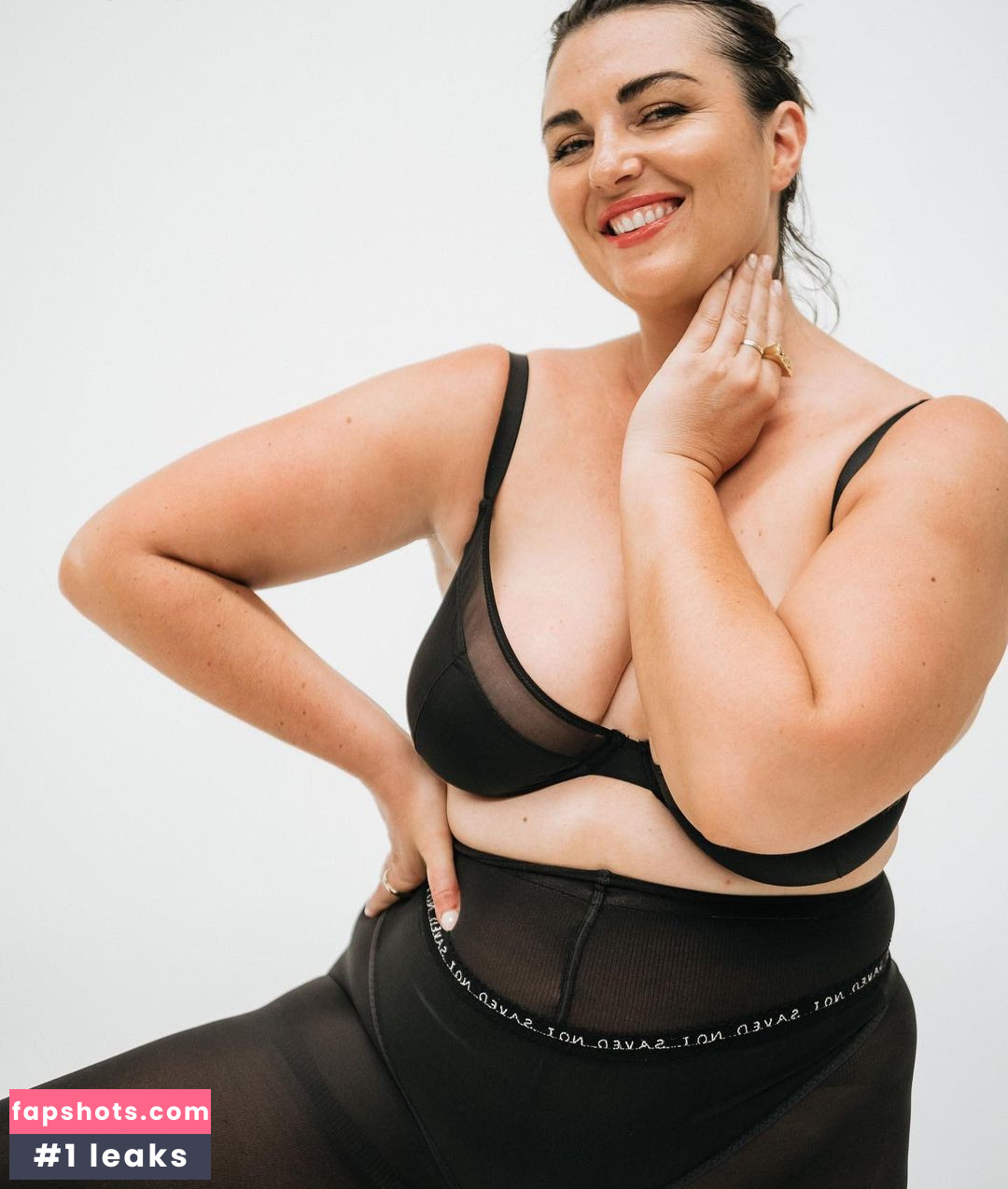 Amber Dawn gallery photo #34