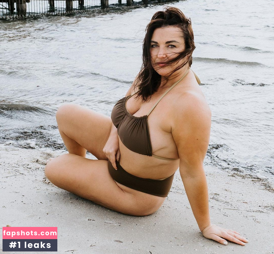 Amber Dawn gallery photo #35