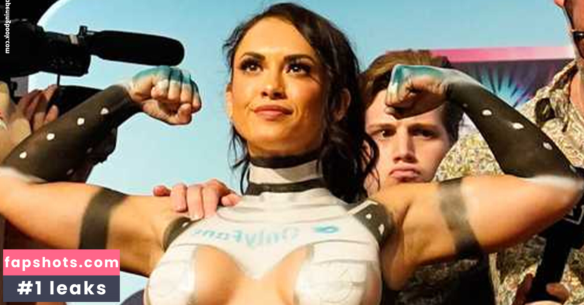 Amber Fields gallery photo #20