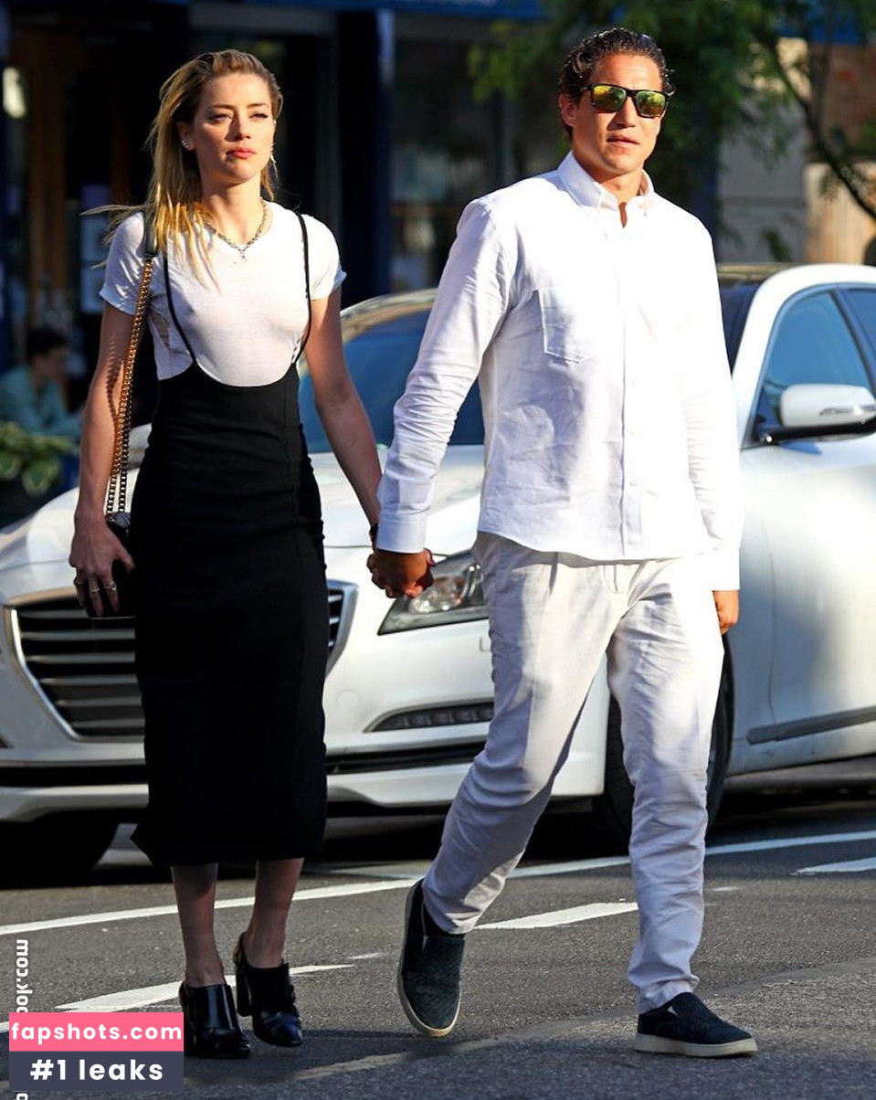 Amber Heard gallery photo #411