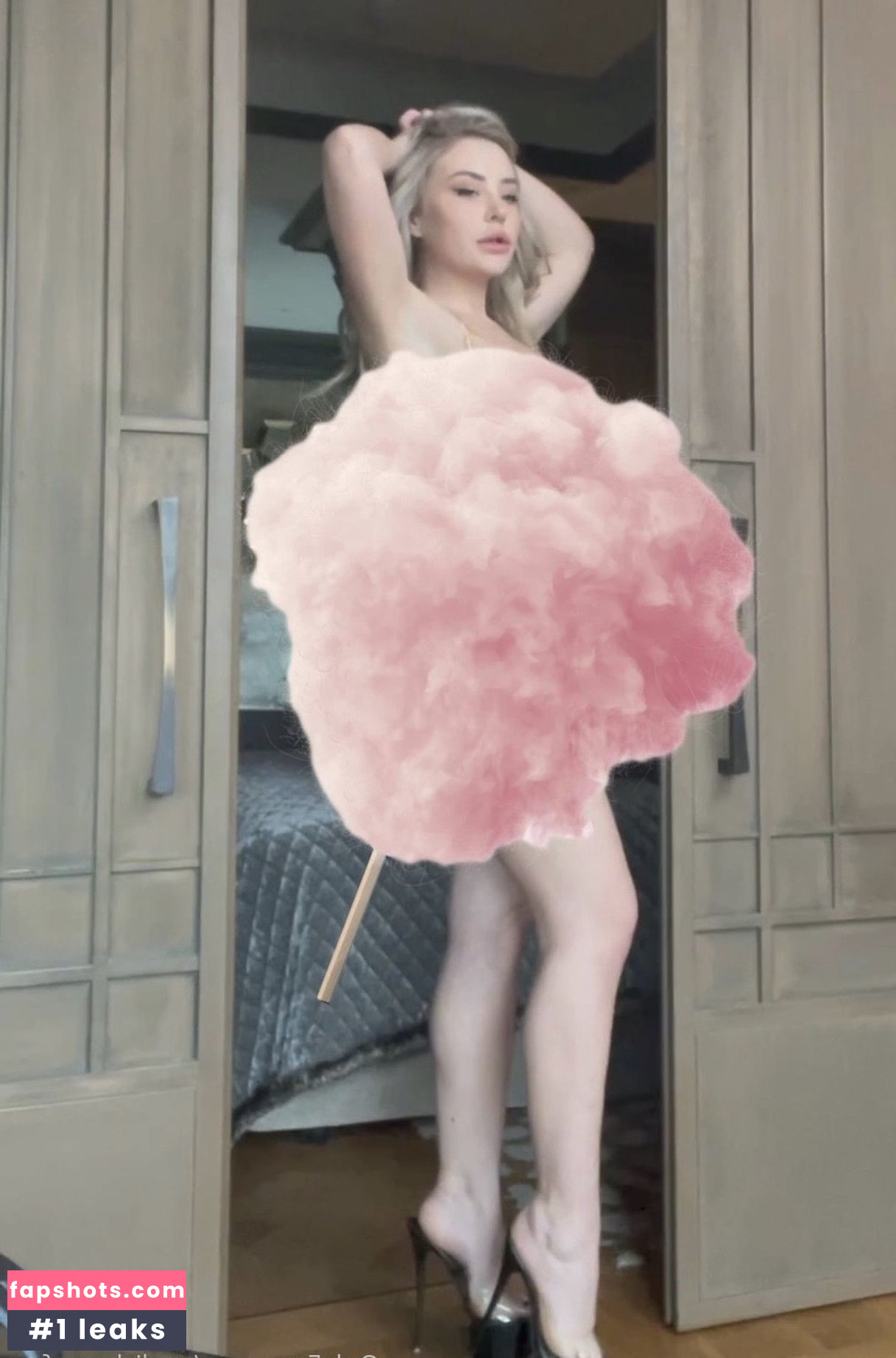 Amber Karis Bassick gallery photo #4