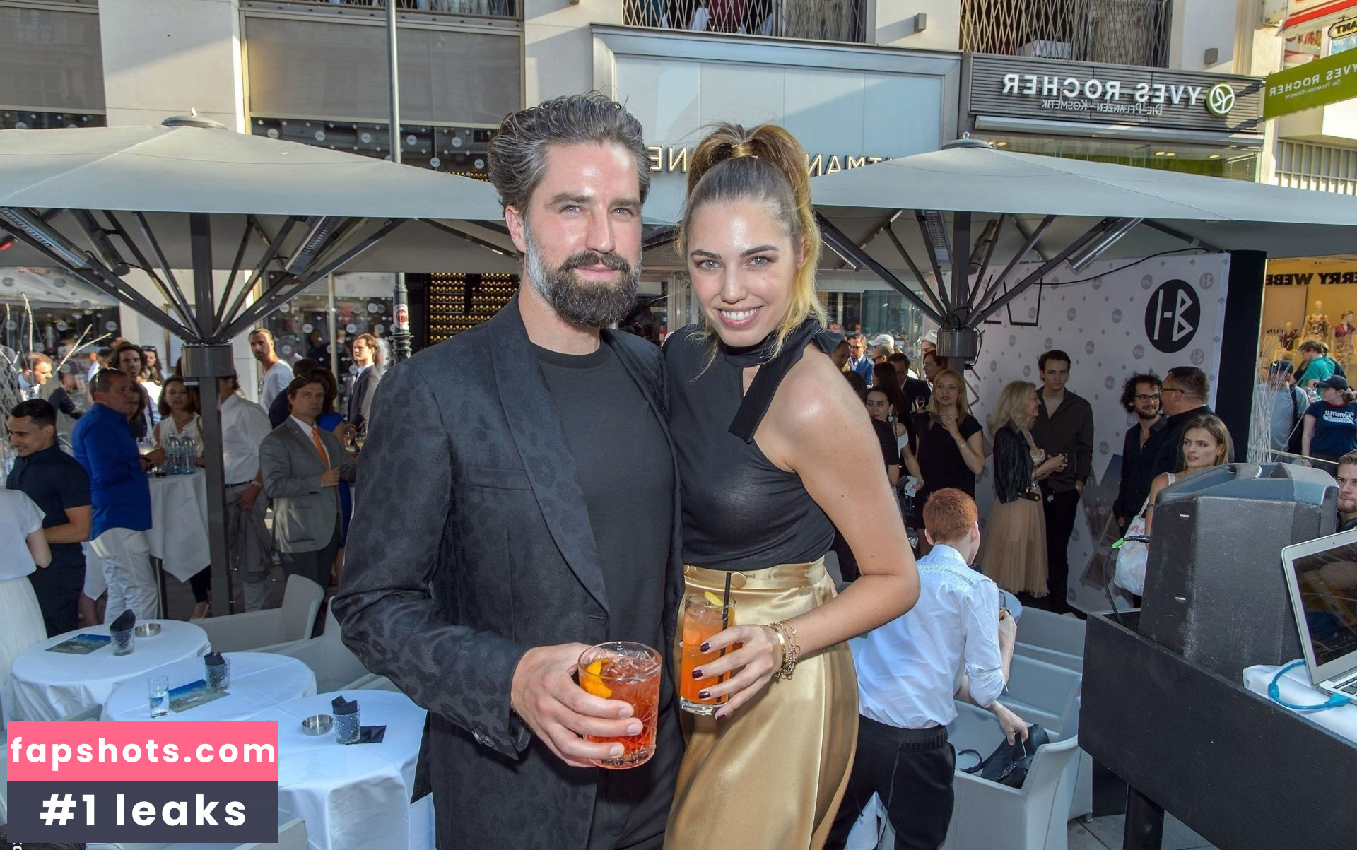 Amber Le Bon gallery photo #17