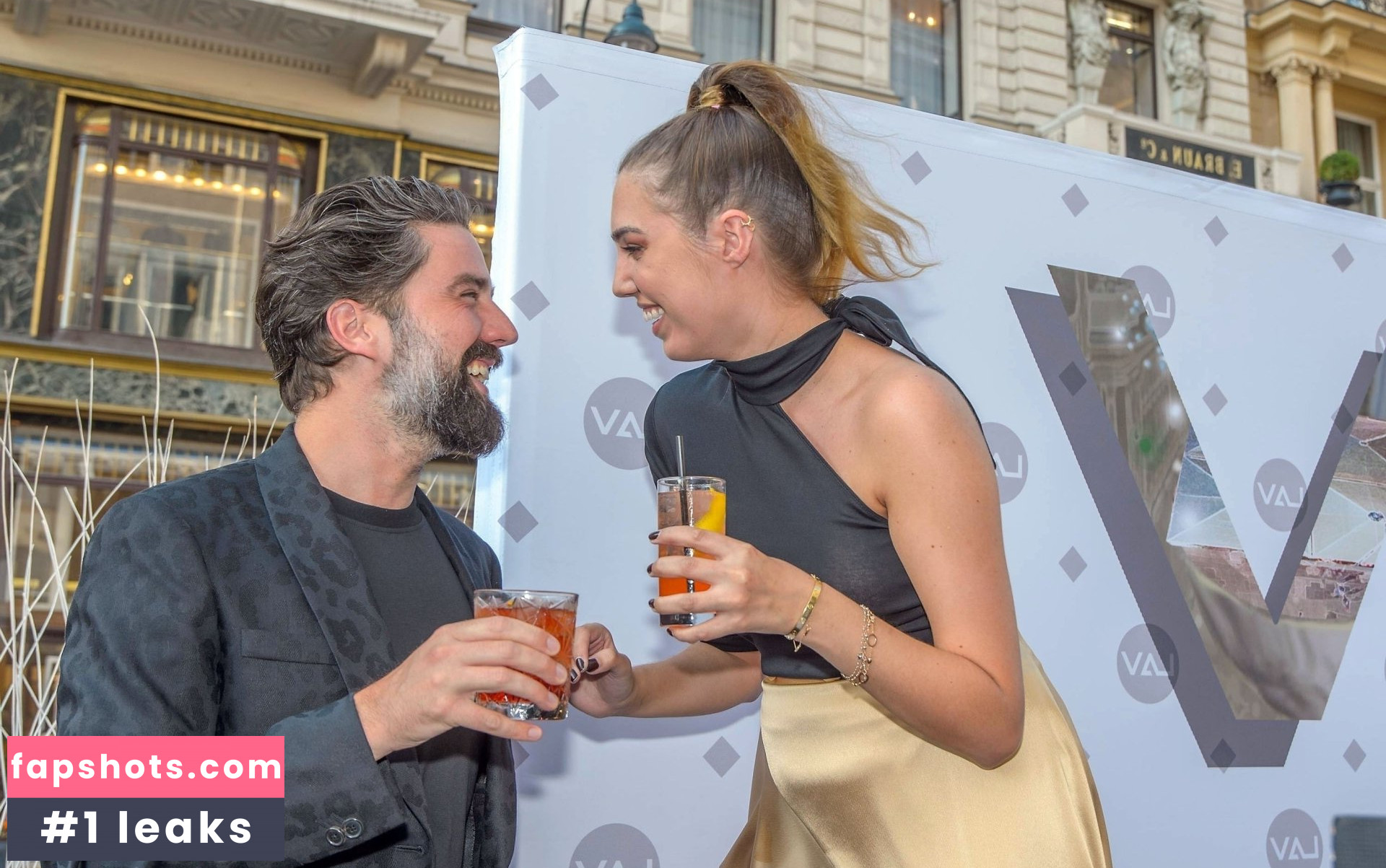 Amber Le Bon gallery photo #9