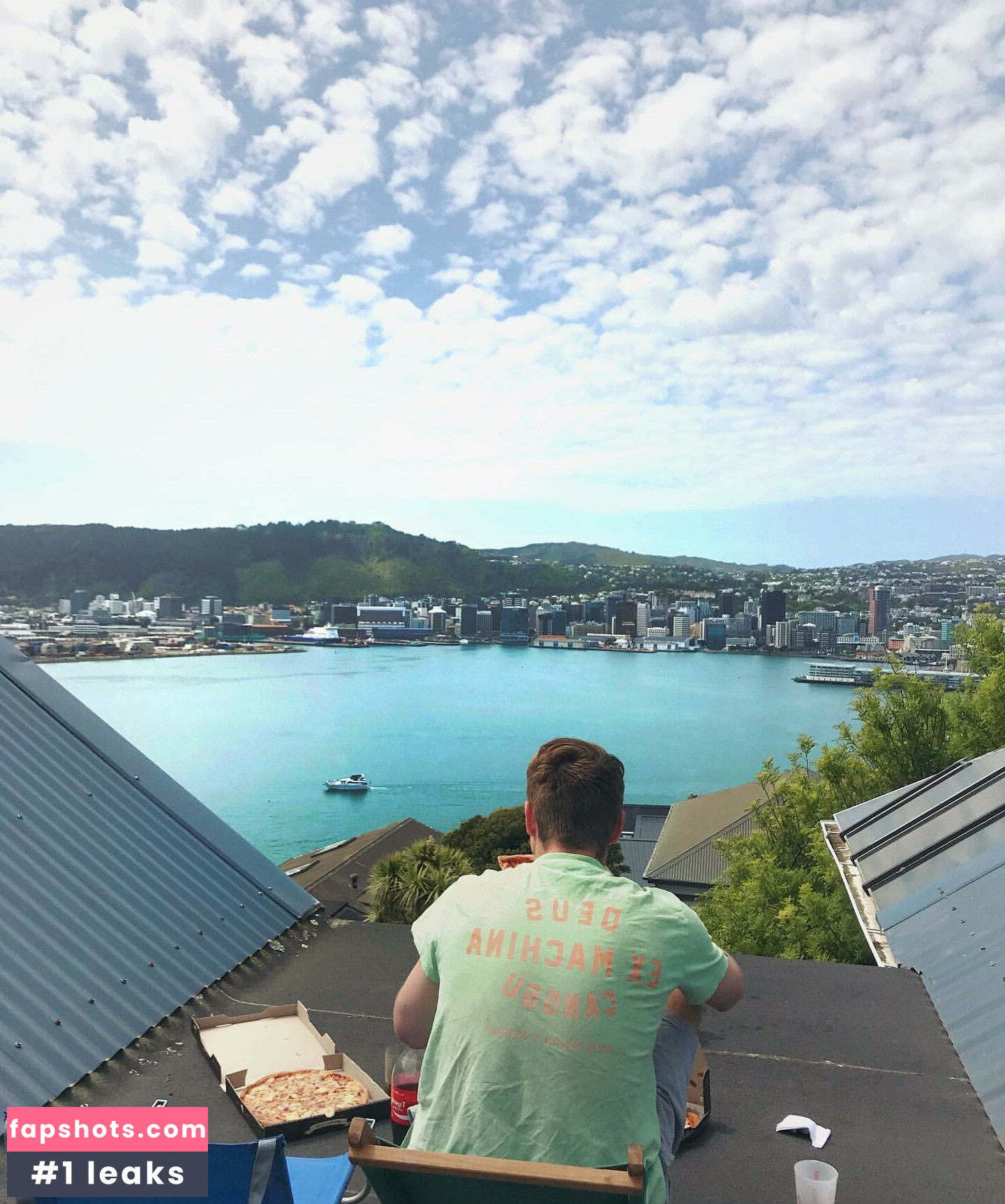 Amber-Lee Lockhart gallery photo #25