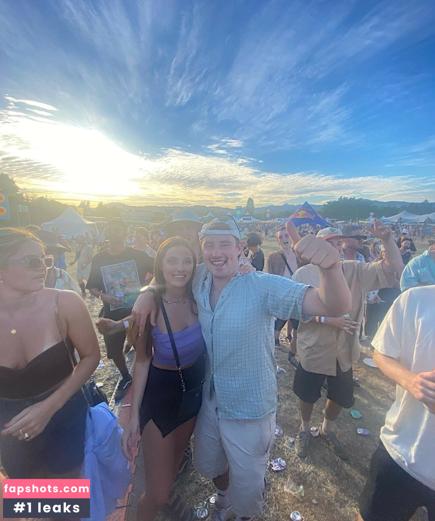 Amber-Lee Lockhart gallery photo #5