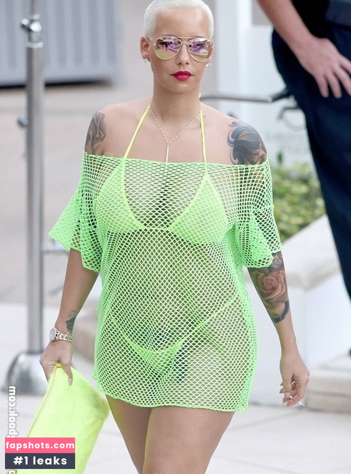 Amber Levonchuck gallery photo #15