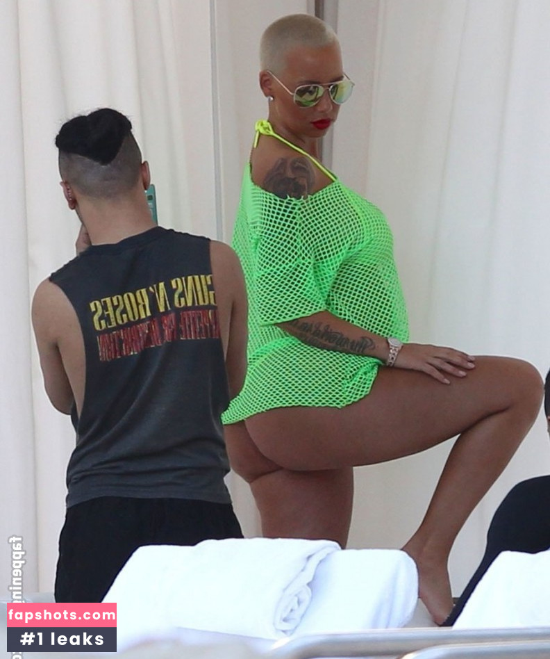 Amber Levonchuck gallery photo #23