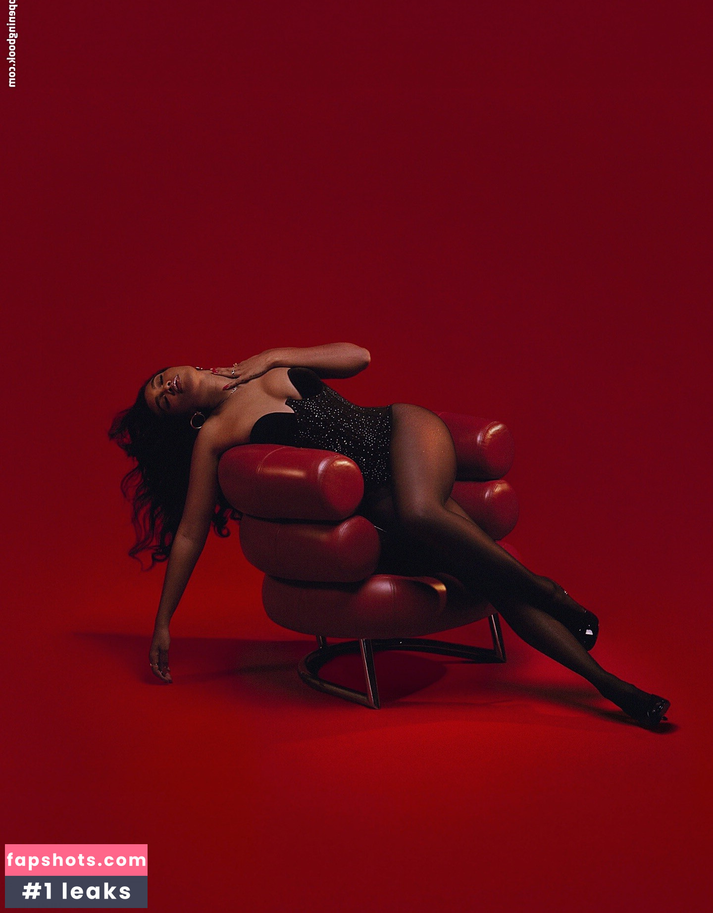 Amber Mark gallery photo #3