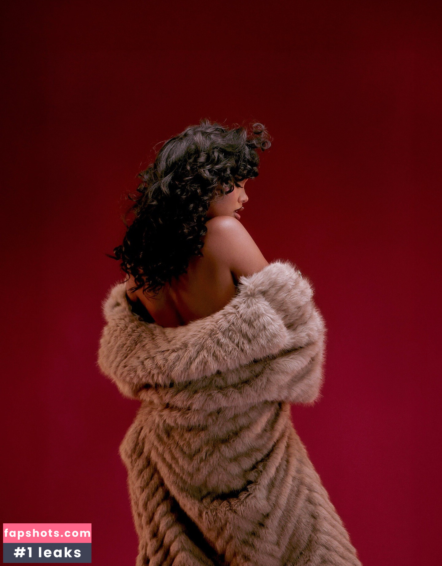 Amber Mark gallery photo #5