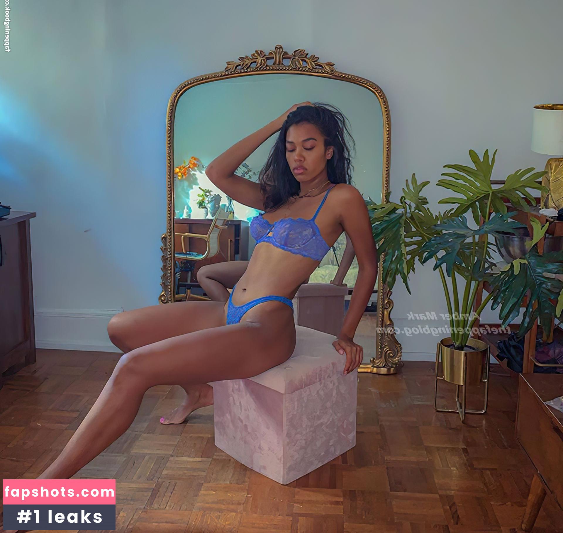 Amber Mark gallery photo #7