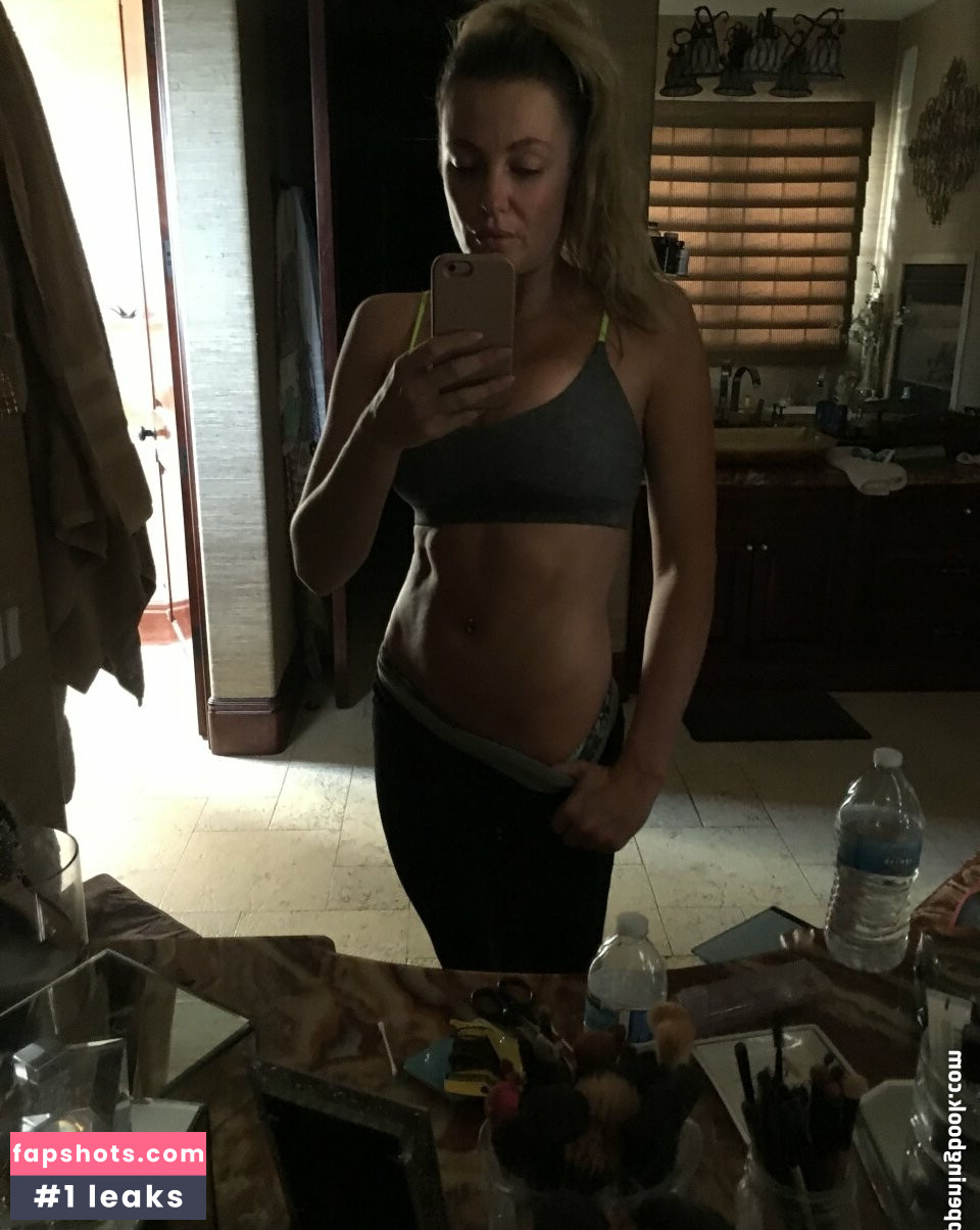 Amber Nichole Ortiz gallery photo #4