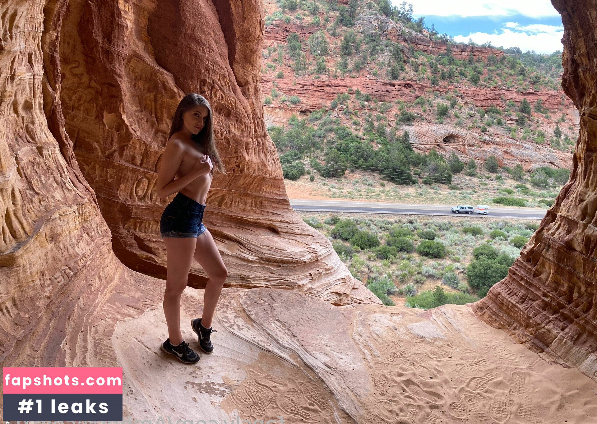 Amber NicoleXO gallery photo #45