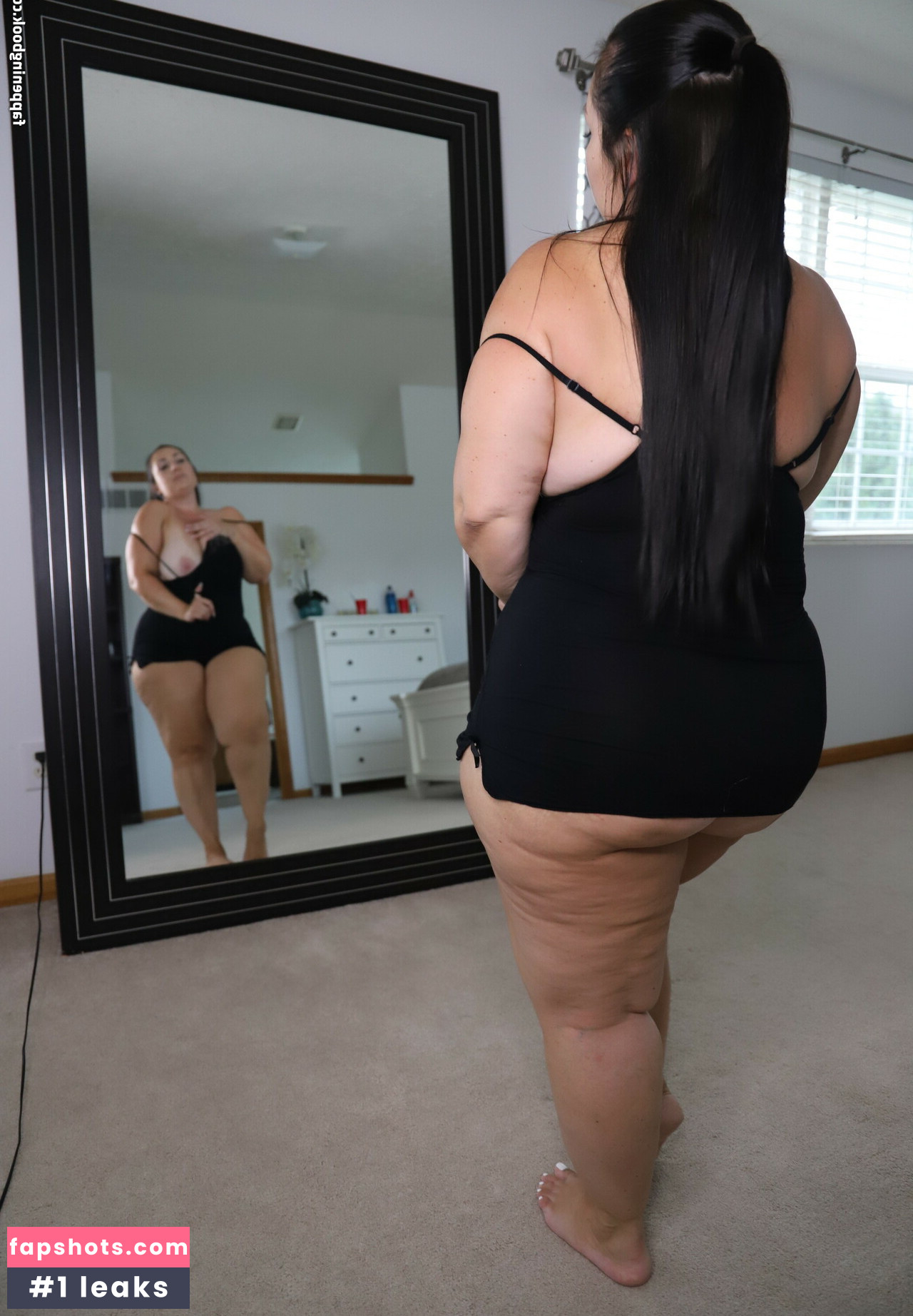 Amber Nova gallery photo #250