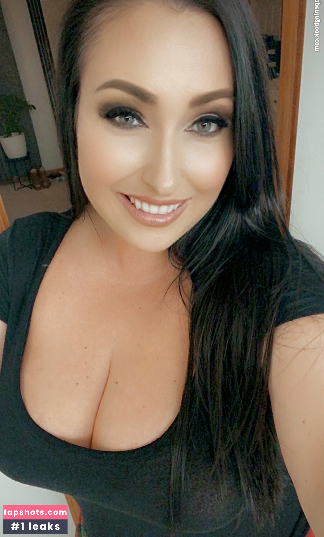 Amber Nova gallery photo #443